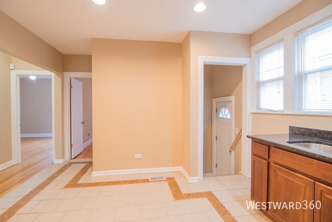 Building Photo - 12123 S Lafayette Ave