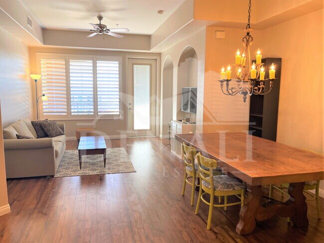 Building Photo - 14575 W Mountain View Blvd