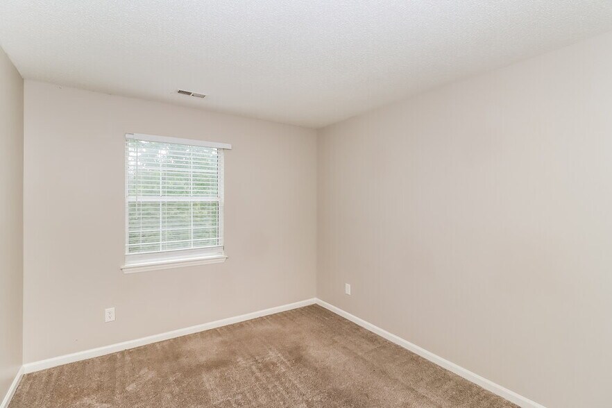 Building Photo - 1411 Bear Mountain Rd