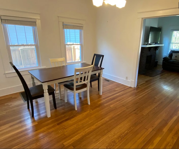 Building Photo - 1212-C McChesney Ave