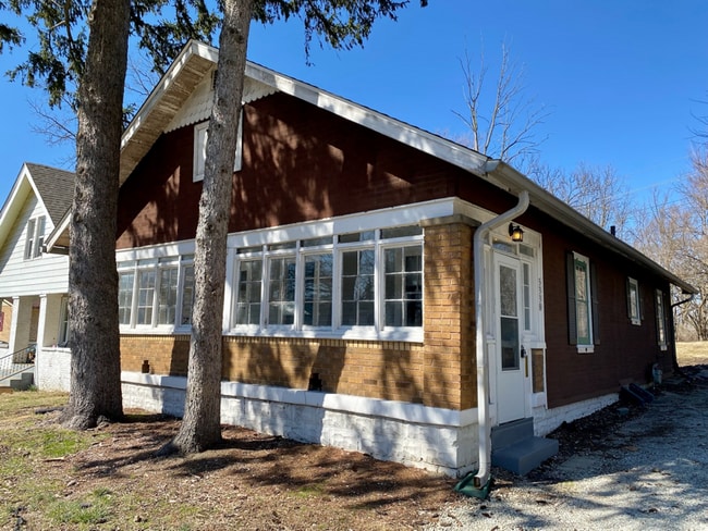 Building Photo - 5330 E Burgess Ave