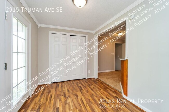 Building Photo - 2915 Truman Ave SE