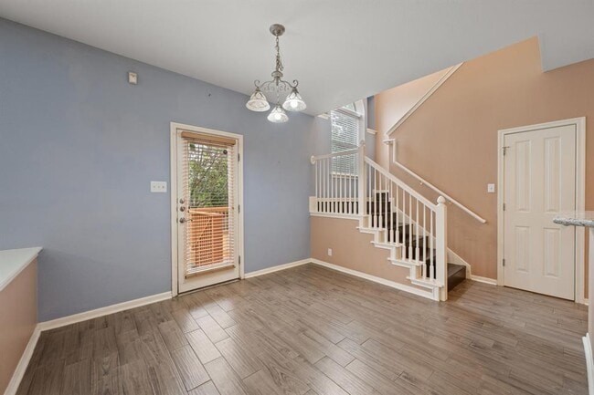 Building Photo - 1006 Shadow Valley Cove