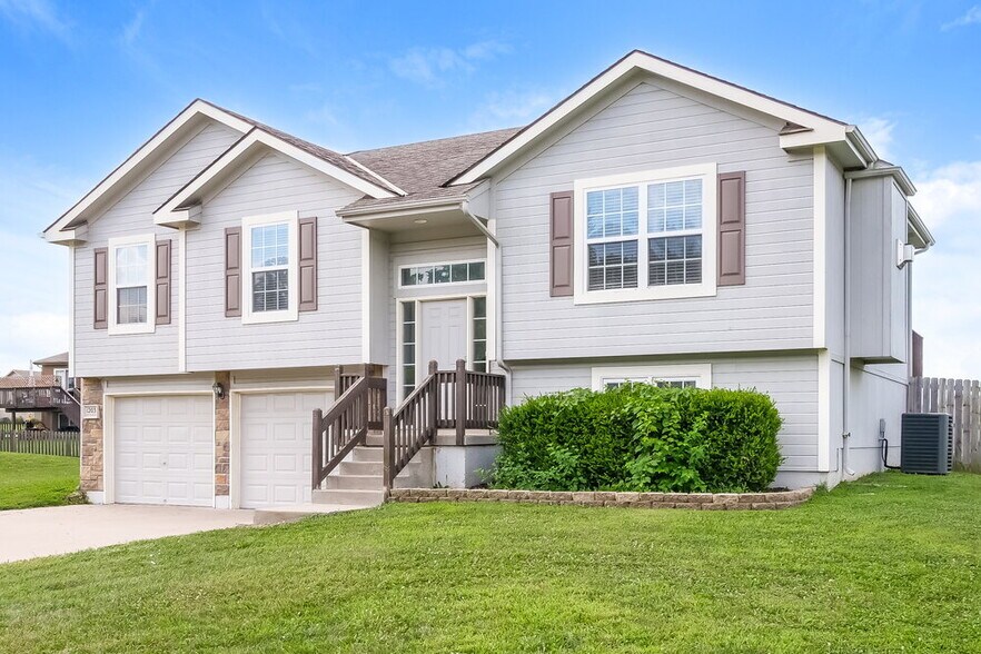 Building Photo - 1203 Fall Meadow Ln