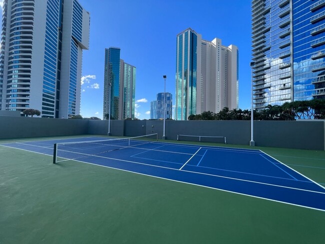 Building Photo - Hawaiki 3608 - Vintage charm in Honolulu