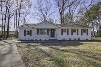 Building Photo - 605 Michigan Ct