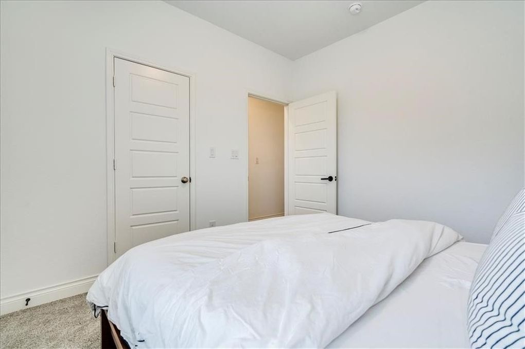Building Photo - 101 Locklin Dr