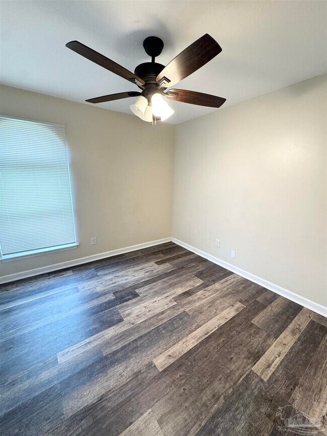 Building Photo - 9037 El Matador Dr