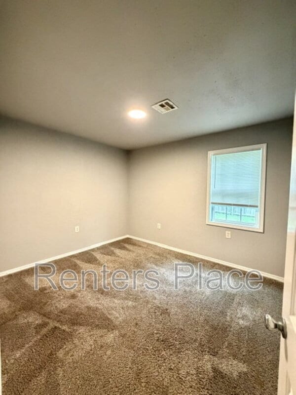 Building Photo - 2326 N Atlanta Pl