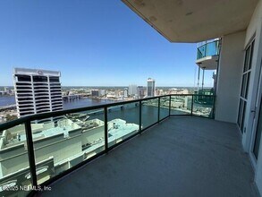 Building Photo - 1431 Riverplace Blvd