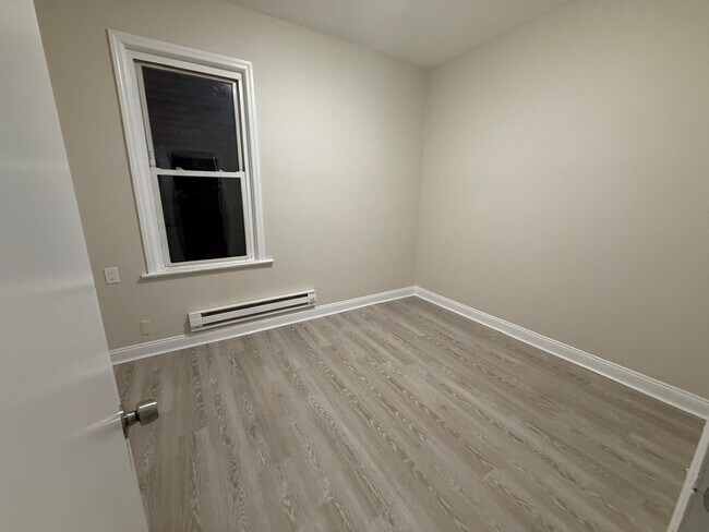 Building Photo - 221 Wilkinson Ave