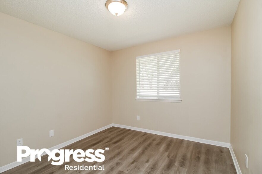 Building Photo - 1053 Brielle Ave