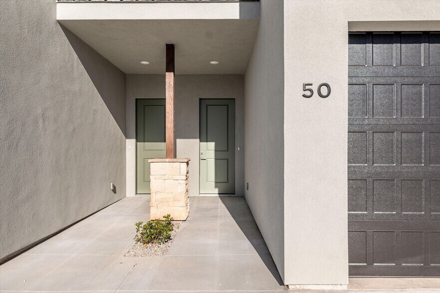 Building Photo - 366 S Fitness Wy