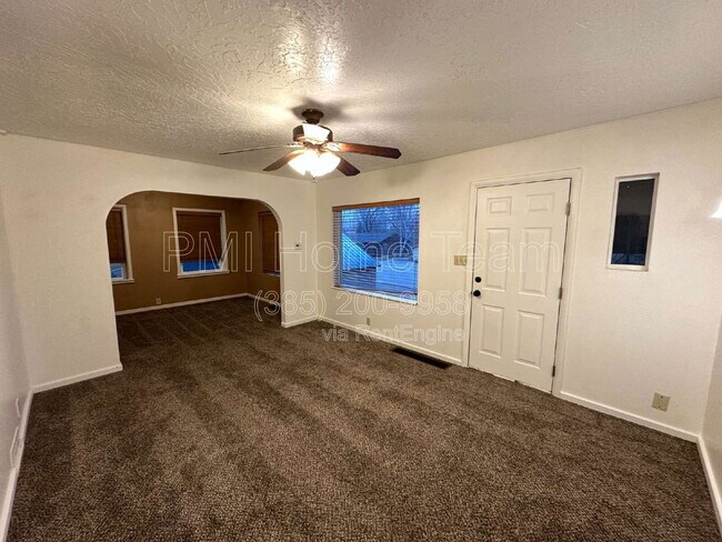 Building Photo - 3435 N Hwy 162