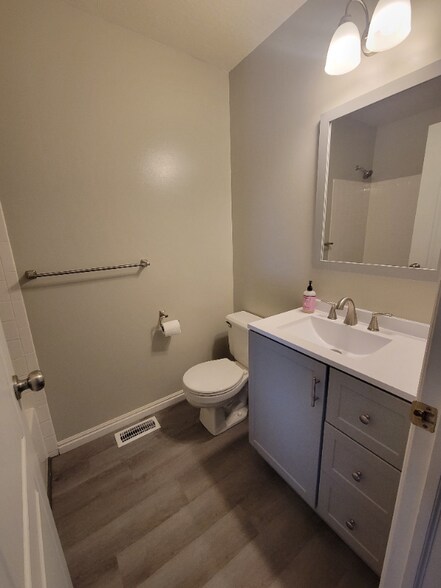 Building Photo - 3495 W 8070 S