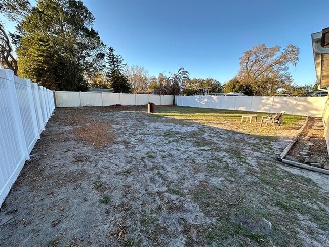 Building Photo - 5618 Aileen Dr