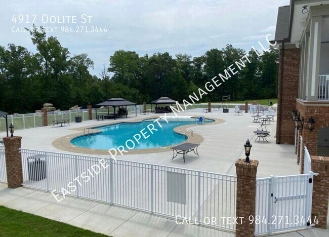 Building Photo - 4917 Oolite St