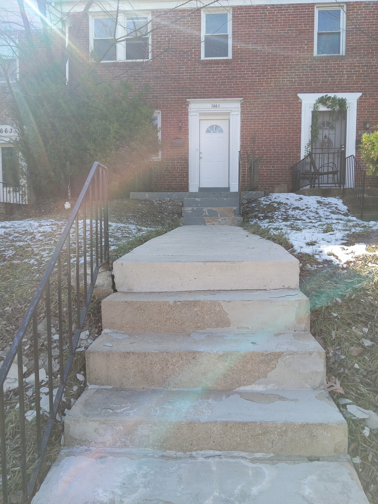 Building Photo - 1661 Ralworth Rd