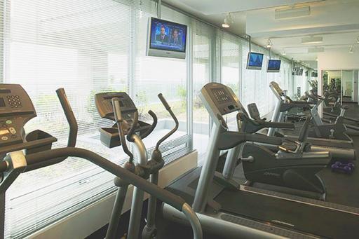 Building Photo - 9715 Woods Dr