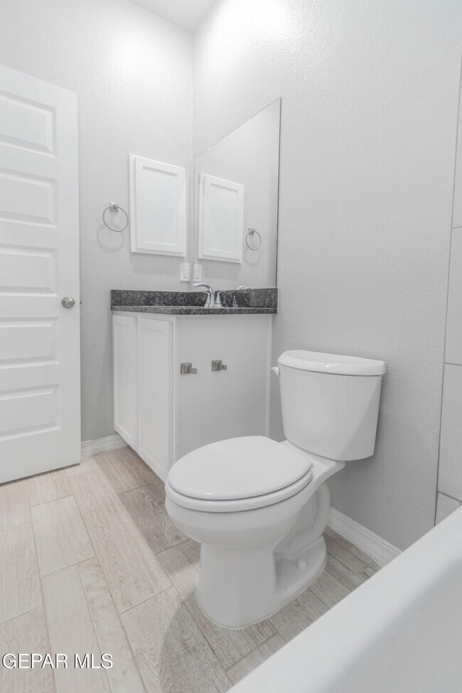 Building Photo - 13821 Madero Dr