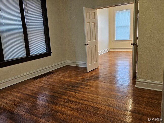 Building Photo - 3807 Potomac St