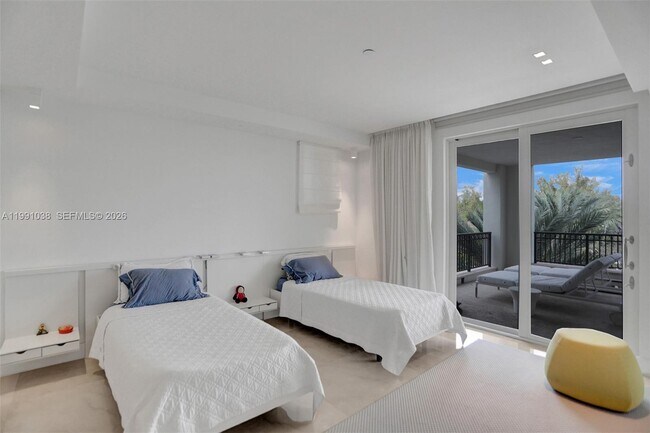 Building Photo - 3535 Hiawatha Ave