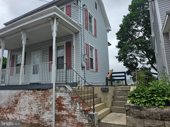 Building Photo - 258 Ringgold St