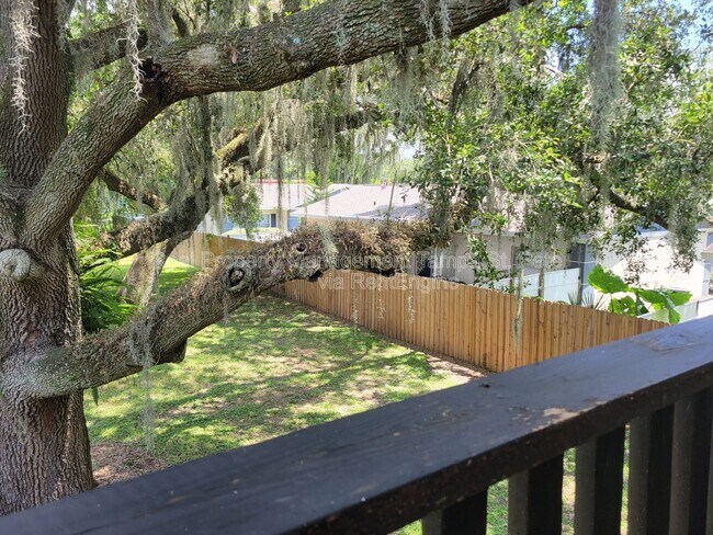 Building Photo - 15417 Livingston Ave