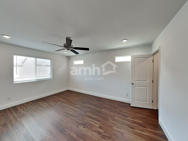 Building Photo - 8937 Carmine Cob Ave