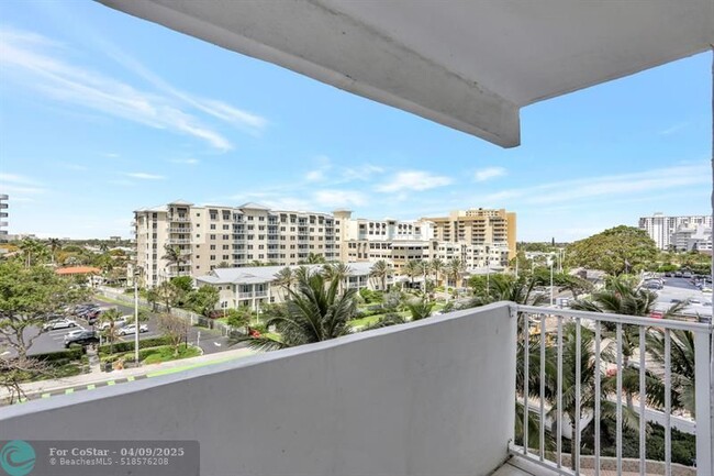Building Photo - 1360 S Ocean Blvd