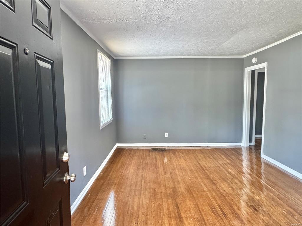 Building Photo - 208 Bradley Dr