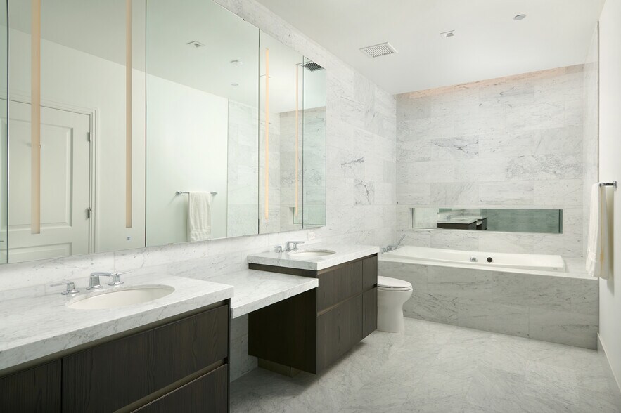 Building Photo - 363 E Wacker Dr