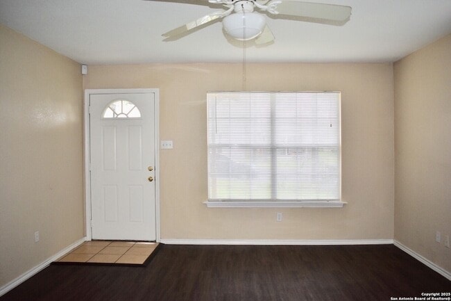 Building Photo - 1758 Amanda St