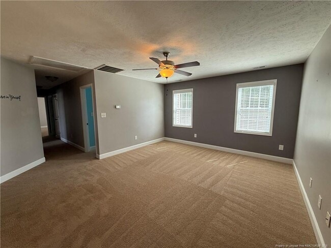 Building Photo - 804 Raspberry Rd