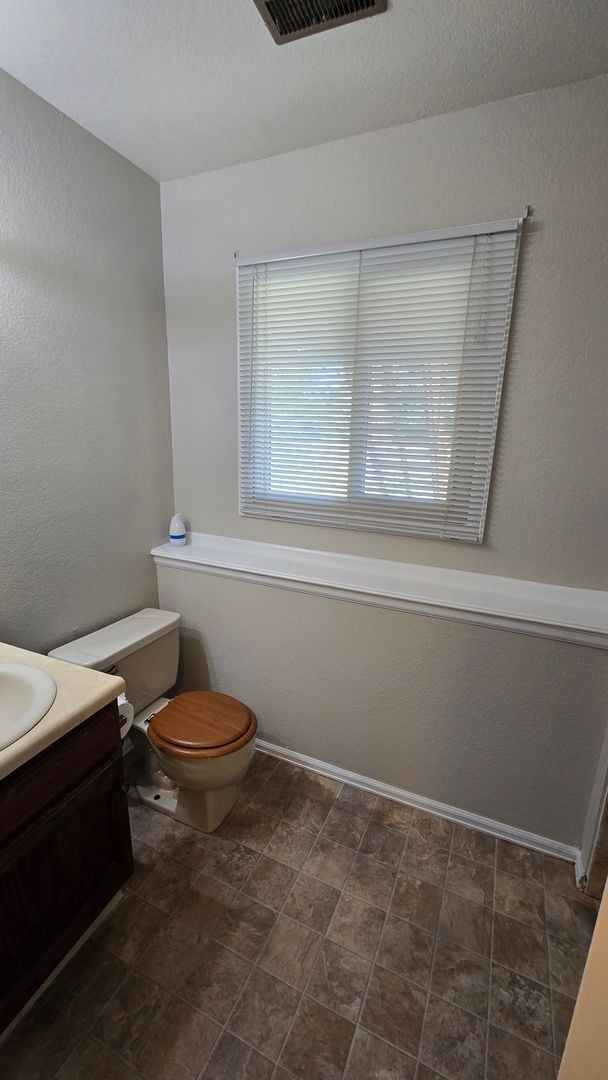 Building Photo - 4020 Thundercloud Dr