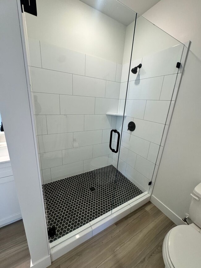 Building Photo - 3 Bed Condo In Desert Color!