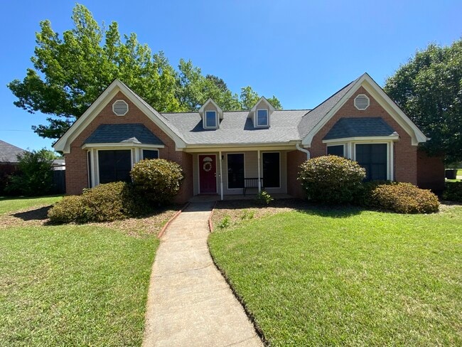 Primary Photo - 16 N Chestnut Dr