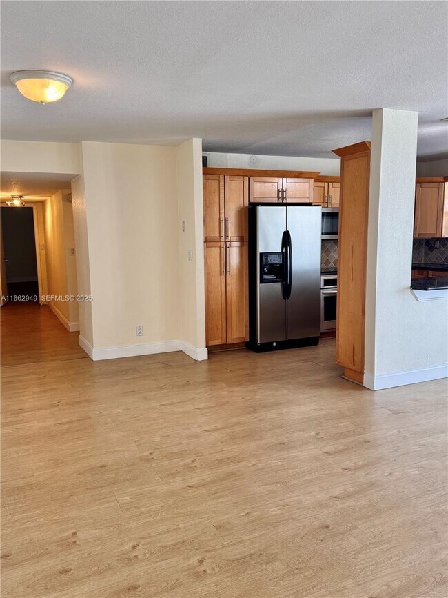 Building Photo - 137 Golden Isles Dr