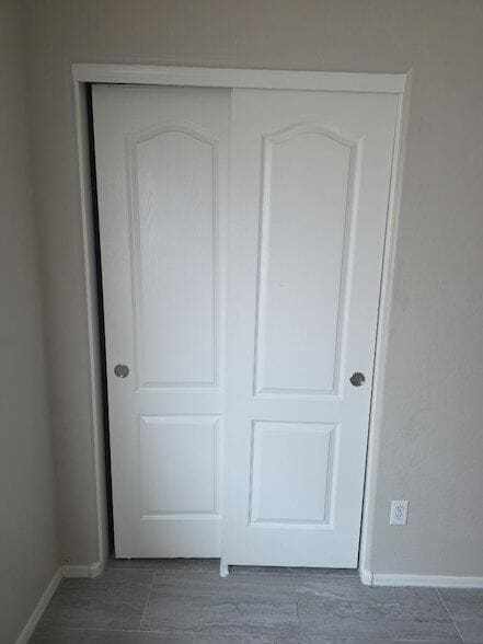 Building Photo - 9927 W Southgate Ave