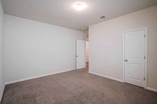 Building Photo - 237 Arabian Colt Dr