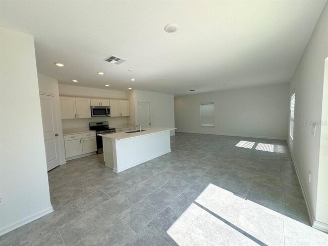 Building Photo - 1727 Foreman Rd