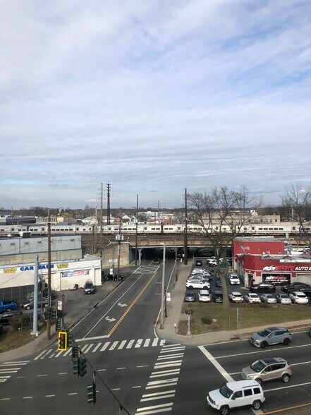 Building Photo - 14 Brooklyn Ave