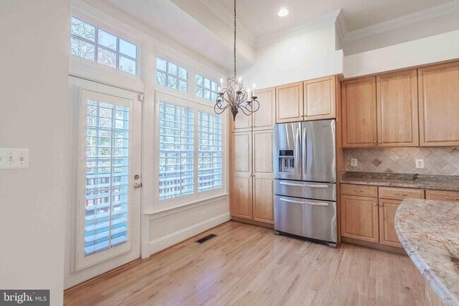 Building Photo - 2303 Sawtooth Oak Ct