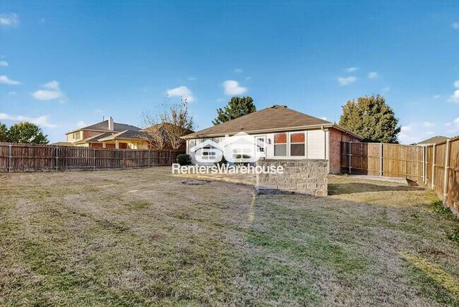 Building Photo - Completely Refreshed Forney Home MOVE IN R...