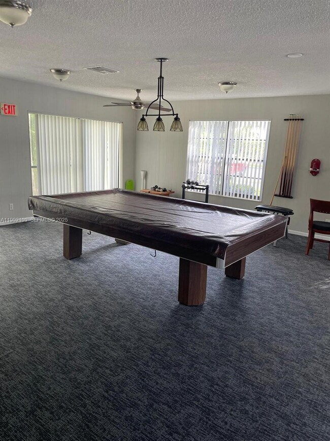 Building Photo - 3125 Oakland Shores Dr