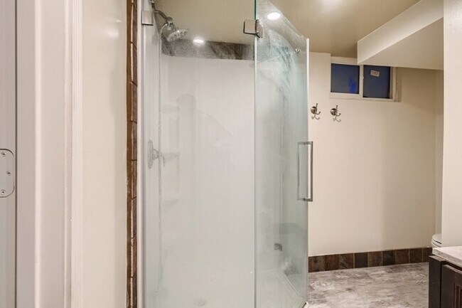 Building Photo - 419 Paul Avenue, Layton, UT, 84041