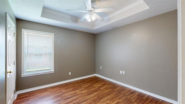 Building Photo - 327 Bernburg Ln
