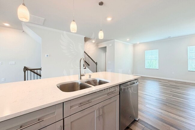 Building Photo - 3018 Brellon Ln