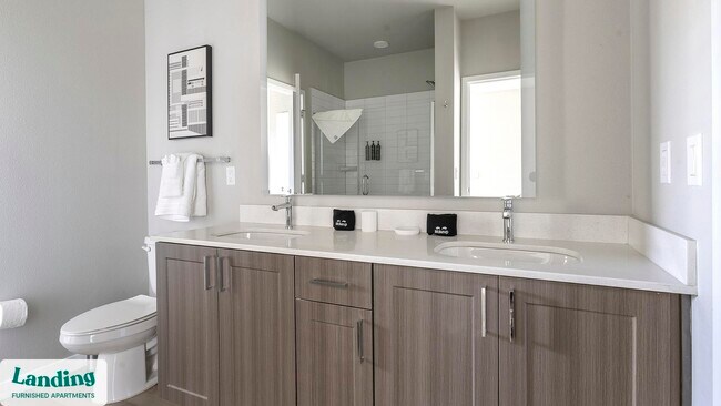 Building Photo - 6850 Foxtail Palm Wy