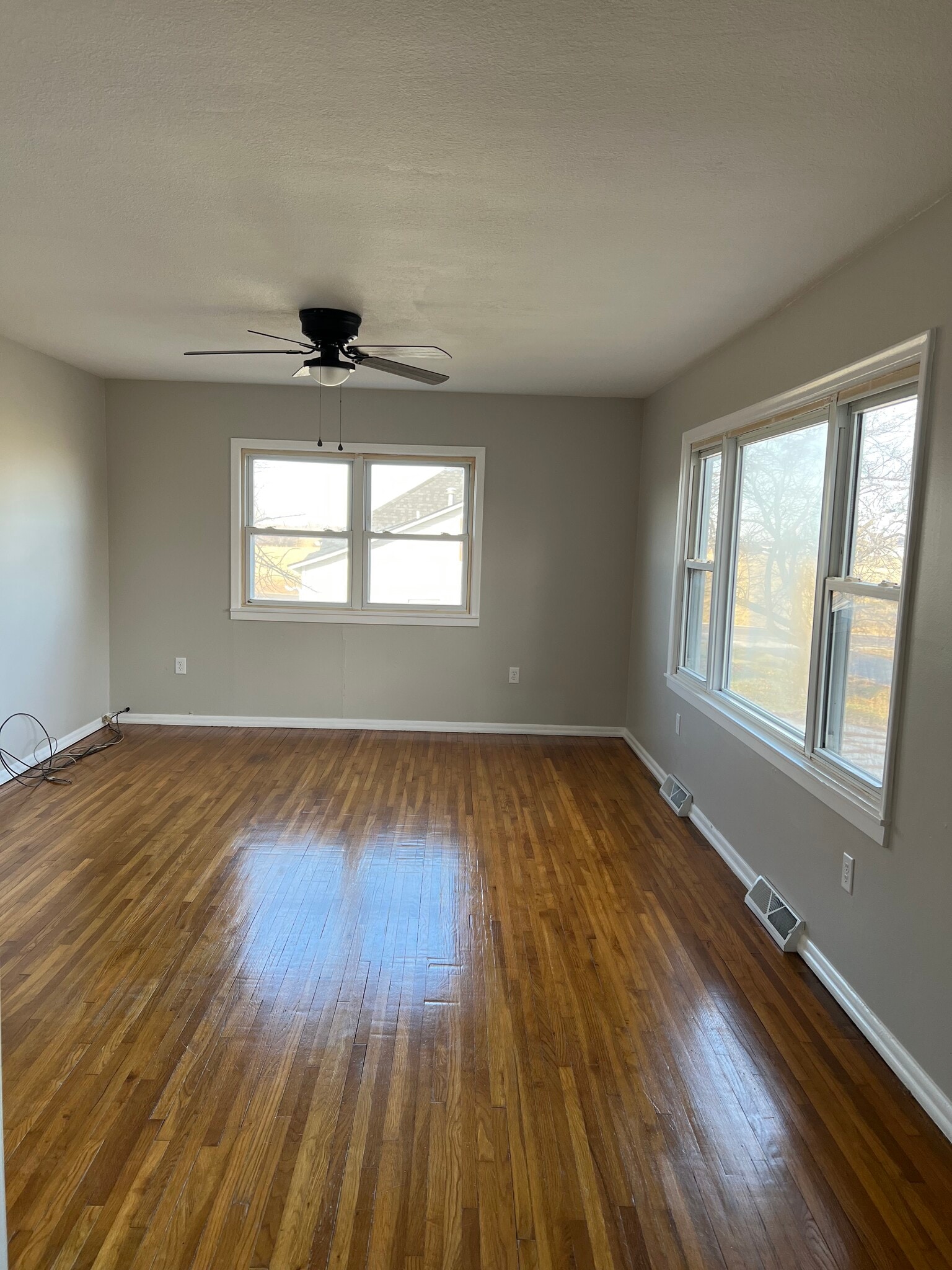 Building Photo - 102 Franklin St